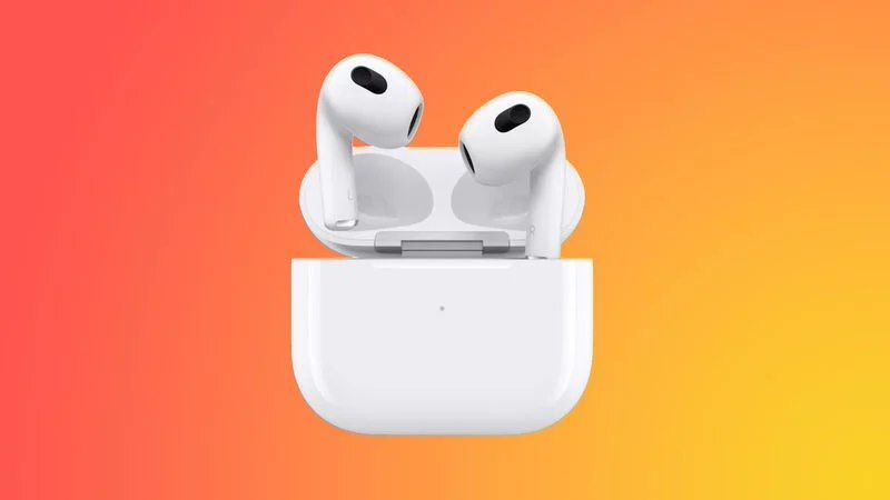 消息称苹果计划今年晚些时候推出低价AirPods耳机